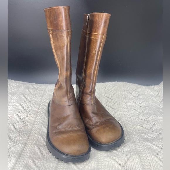 Clark’s Women’s EU 35 Brown Leather GoreTex Lined Winter Boots Fine Detailing - Picture 3 of 9